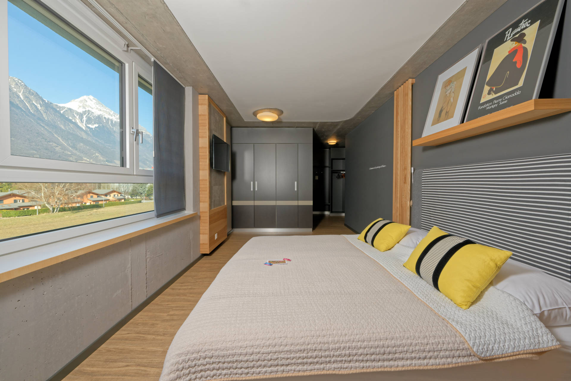 Martigny-Chambre-01