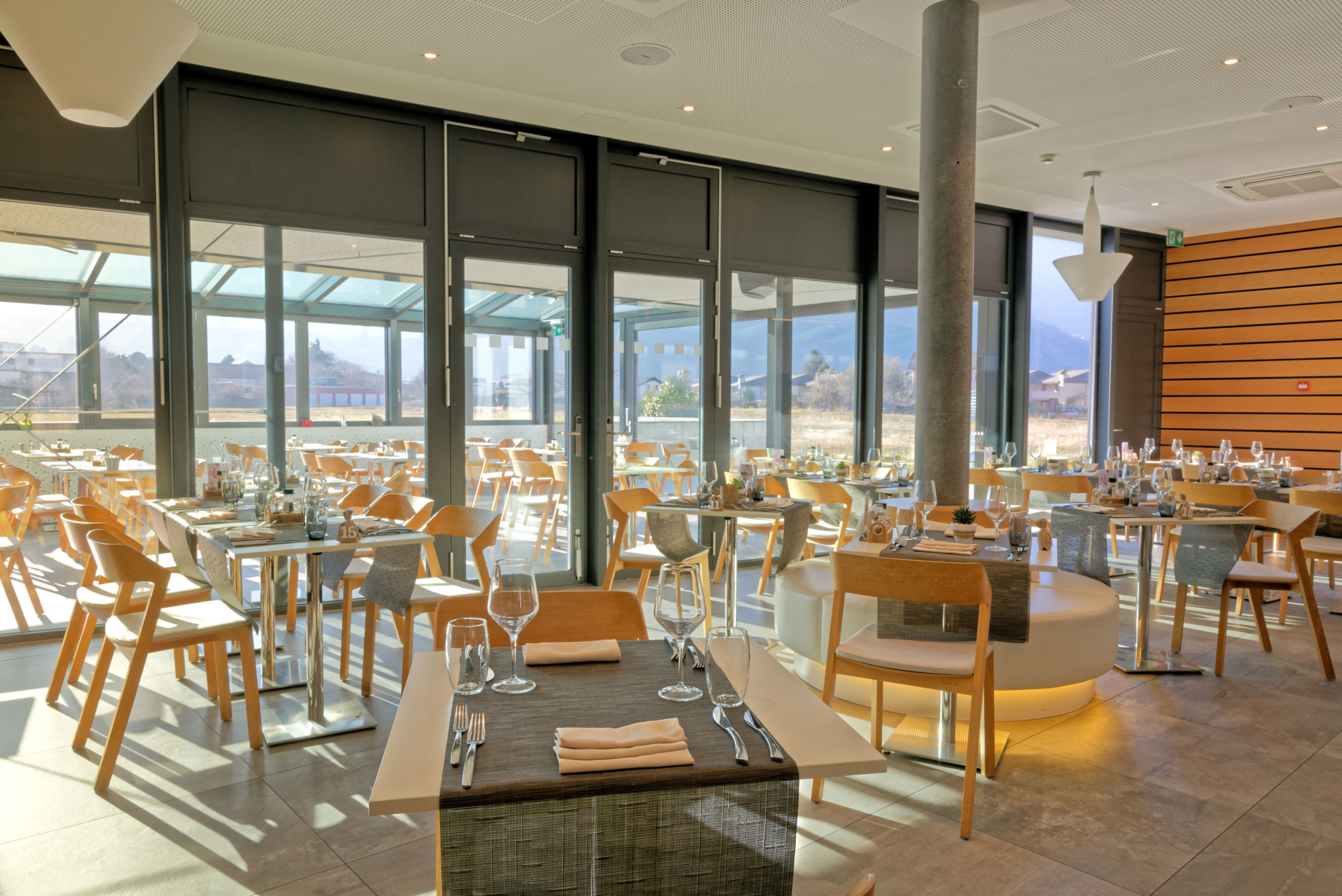 Martigny-restaurant-01