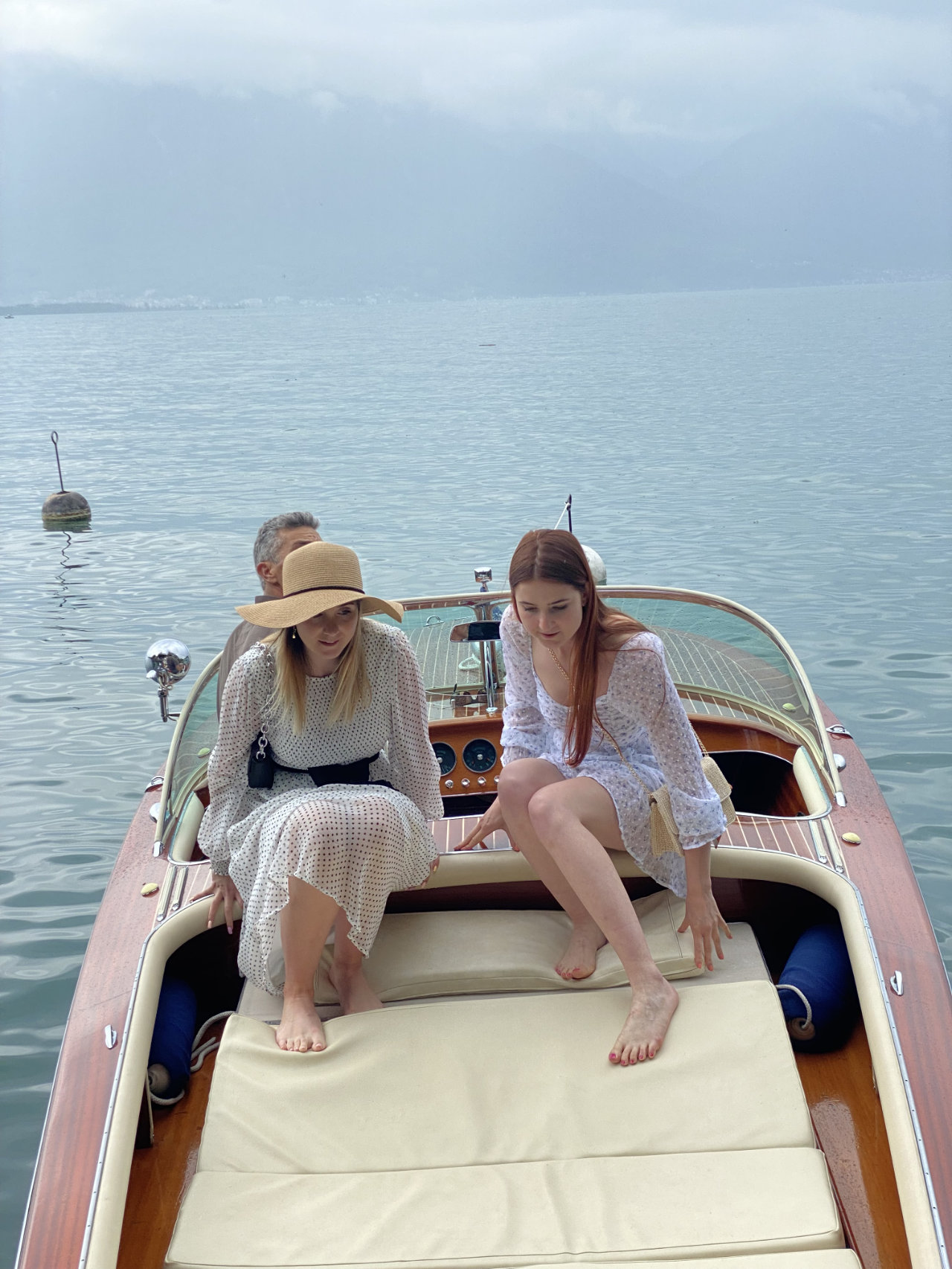 Emma et Margot WHC-11